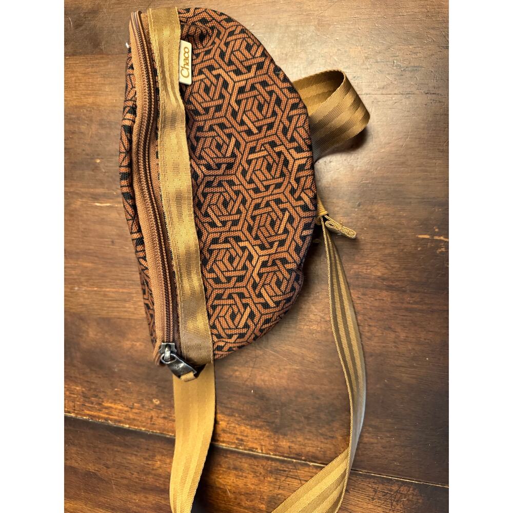 Chaco fanny pack gold brown and black geometric print
